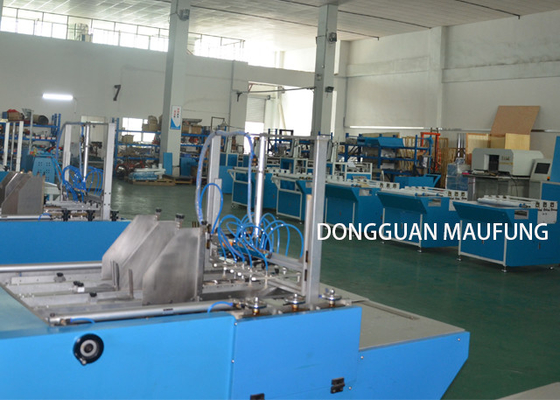 Semi Auto 180pcs/H 200gsm เครื่องทํากระดาษปกแข็ง MF-SCM500A